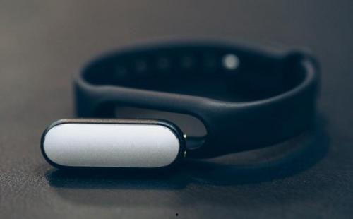 小米手环五最新爆料,颠覆传统，智能生活新篇章！”